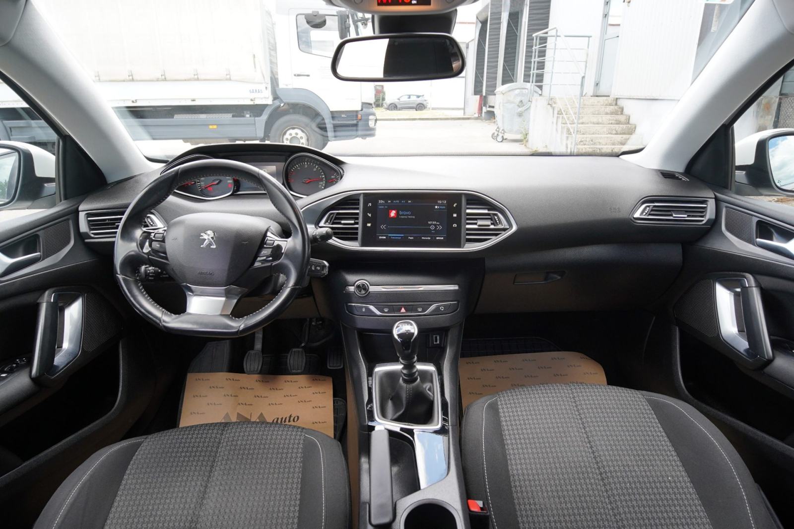 Peugeot 308 BlueHDi #HR AUTO#PDV#SERVISNA#JAMSTVO#LEASING BEZ UČEŠĆA#, fotografija 17