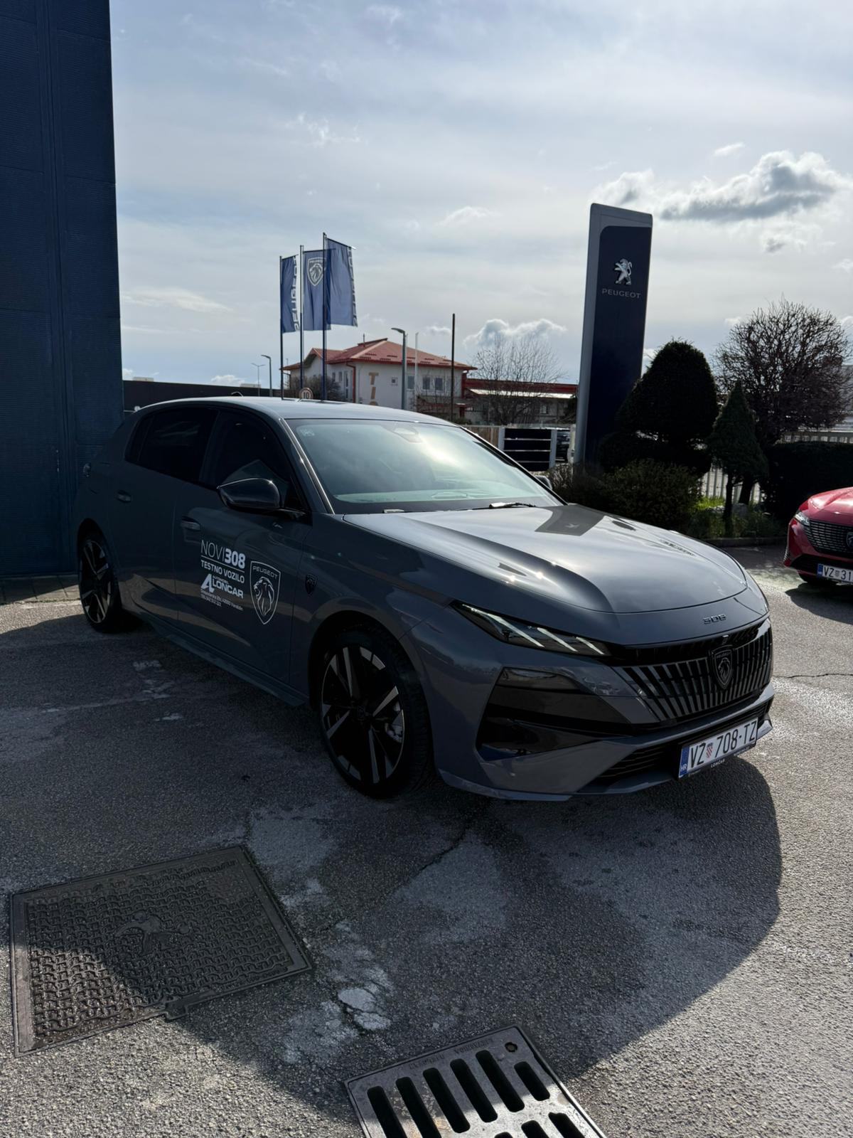 Peugeot 308 GT HYBRID 145 DCT6 *REGISTRACIJA*PRILIKA*JAMSTVO*, fotografija 6