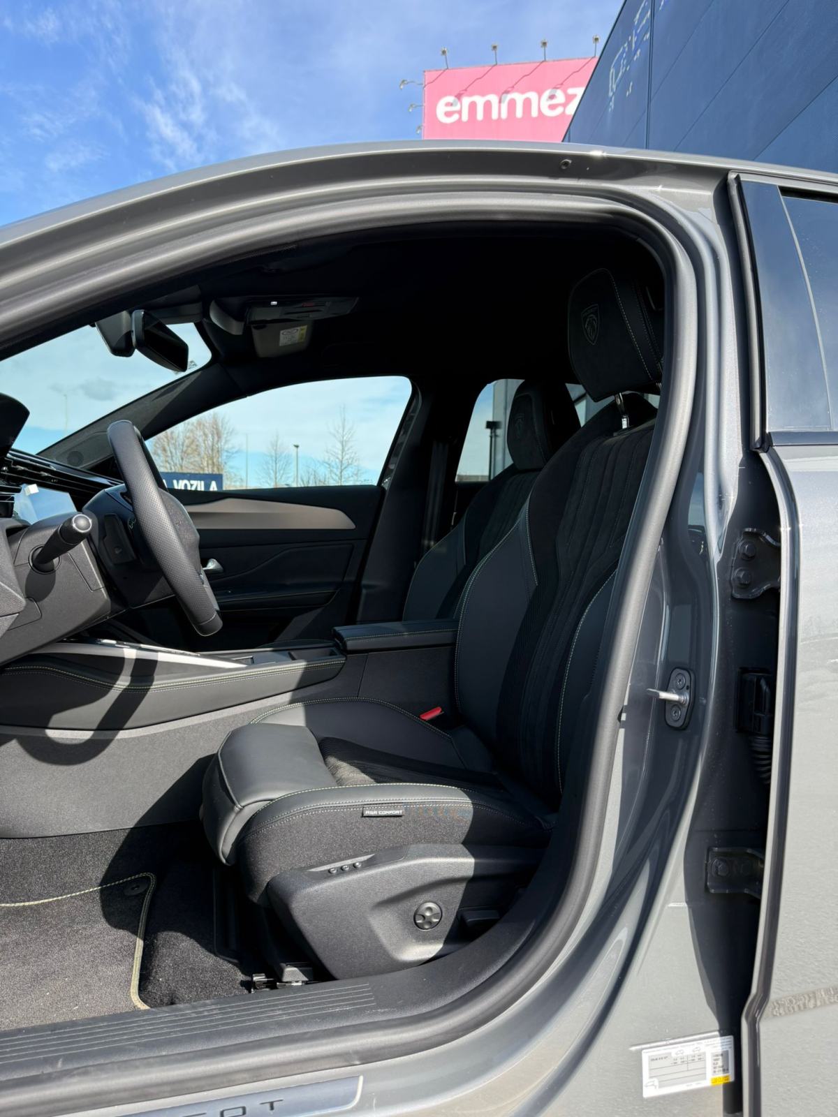 Peugeot 308 GT HYBRID 145 DCT6 *REGISTRACIJA*PRILIKA*JAMSTVO*, fotografija 8