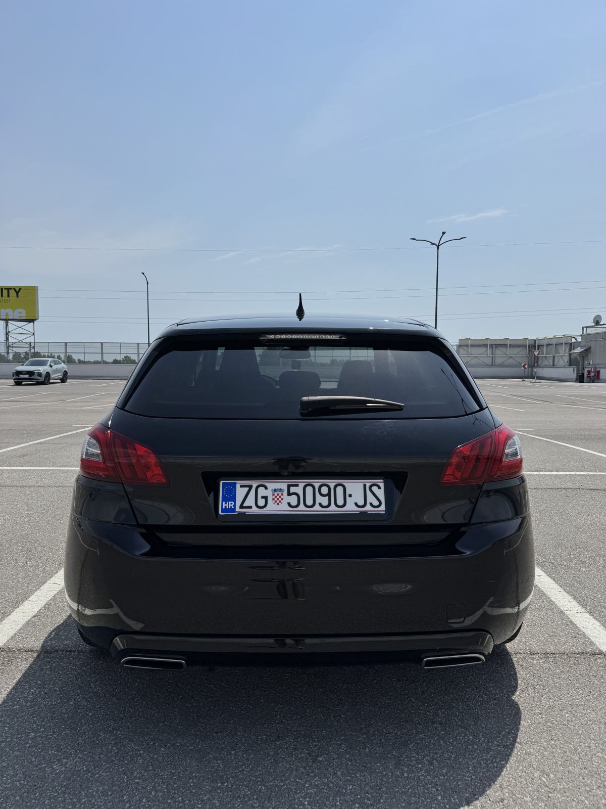 Peugeot 308 GT Line | 1.2 PureTech (130 KS) | Panorama | REG do 03/27, fotografija 5