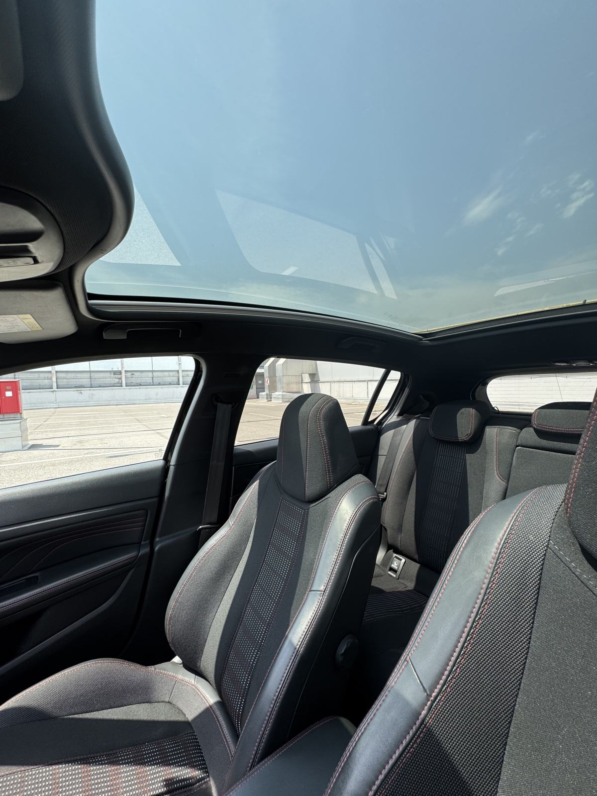 Peugeot 308 GT Line | 1.2 PureTech (130 KS) | Panorama | REG do 03/27, fotografija 12
