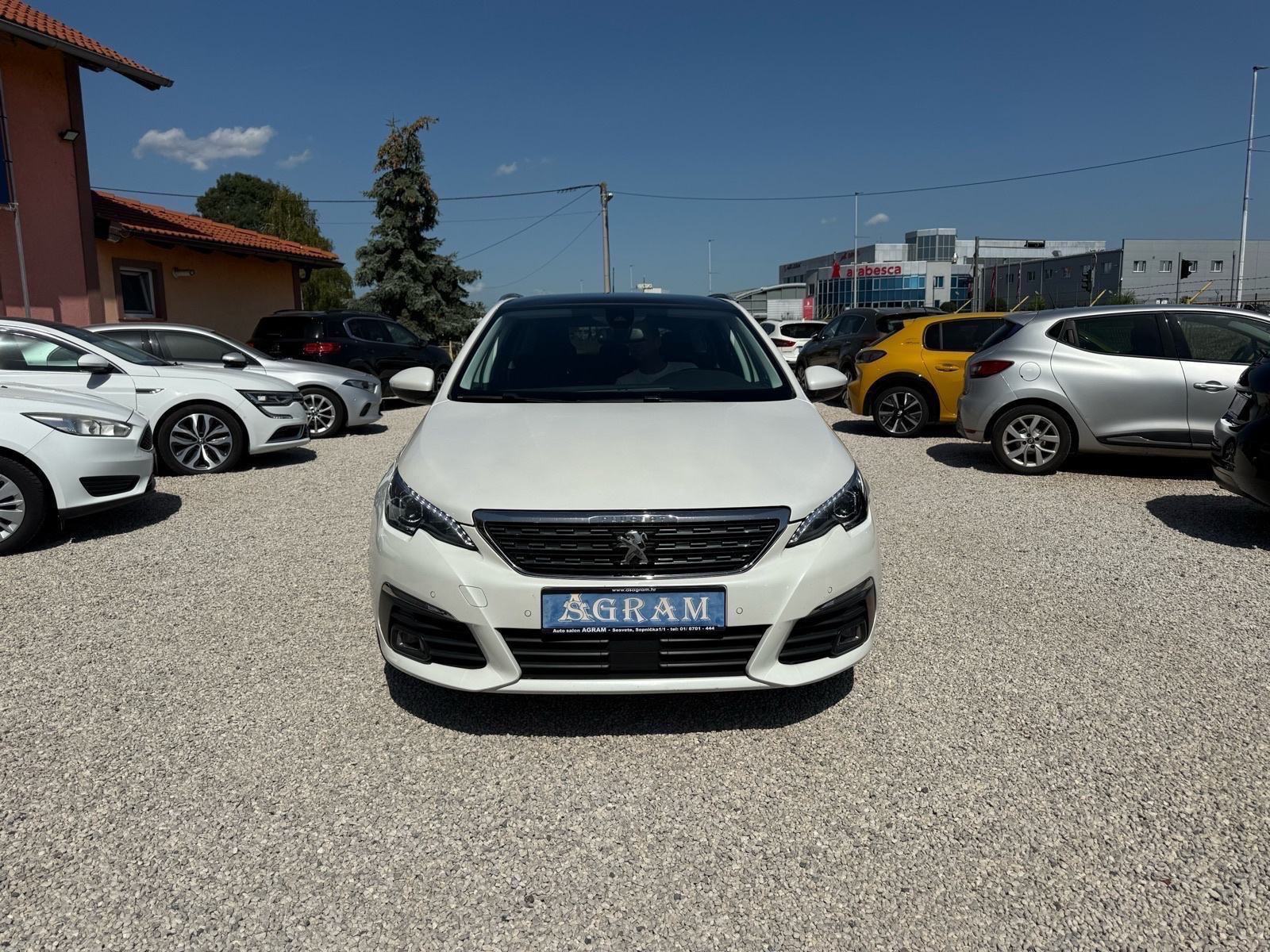 Peugeot 308 SW 1,2*Allure*PANORAMA*NAVIG*R.KAMERA*START STOP*LED*PDC*, fotografija 6