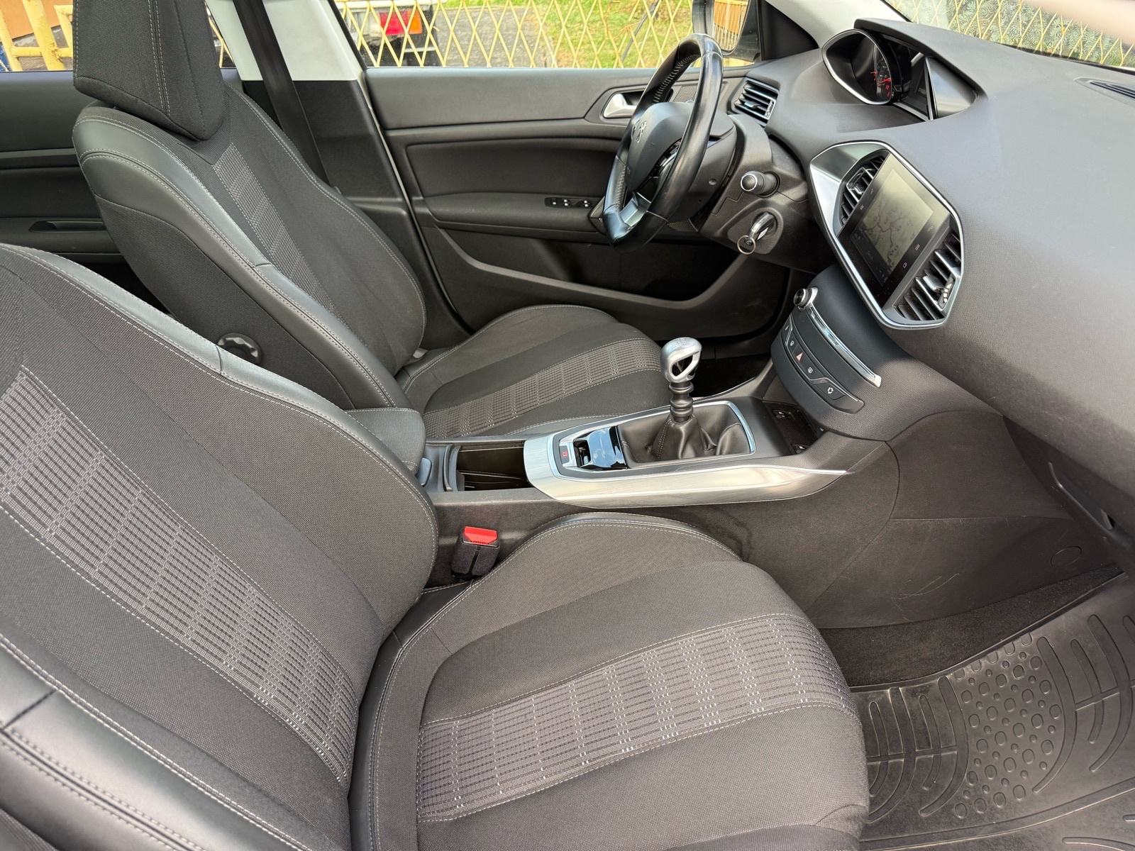 Peugeot 308 SW 1,2*Allure*PANORAMA*NAVIG*R.KAMERA*START STOP*LED*PDC*, fotografija 16