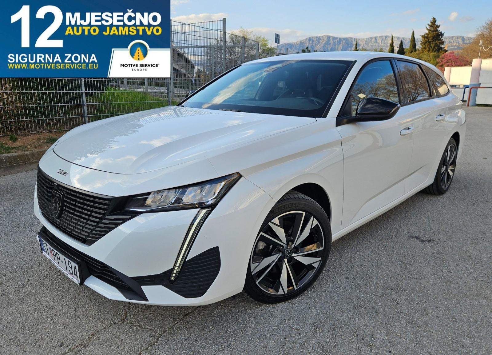PEUGEOT 308 SW 1,2 TURBO 130KS • FULL ALLURE OPREMA • SAMO 45.000 KM, pogled izvana - slika 1