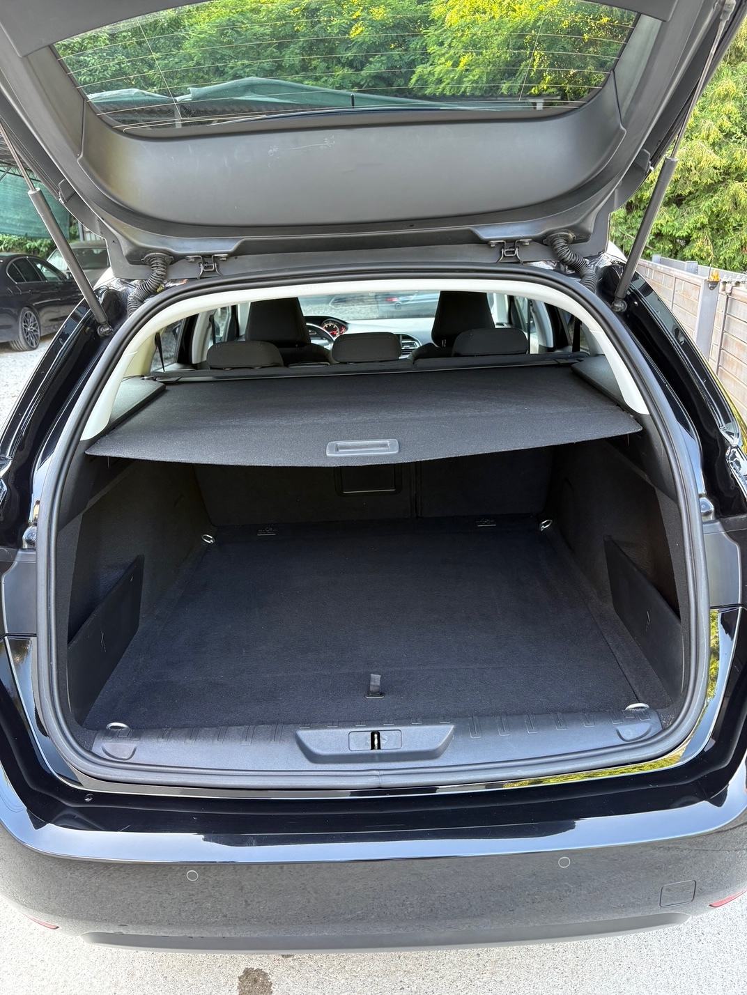 Peugeot 308 SW 1,5 BlueHDi,Allure130ksREG.1 GOD., fotografija 17