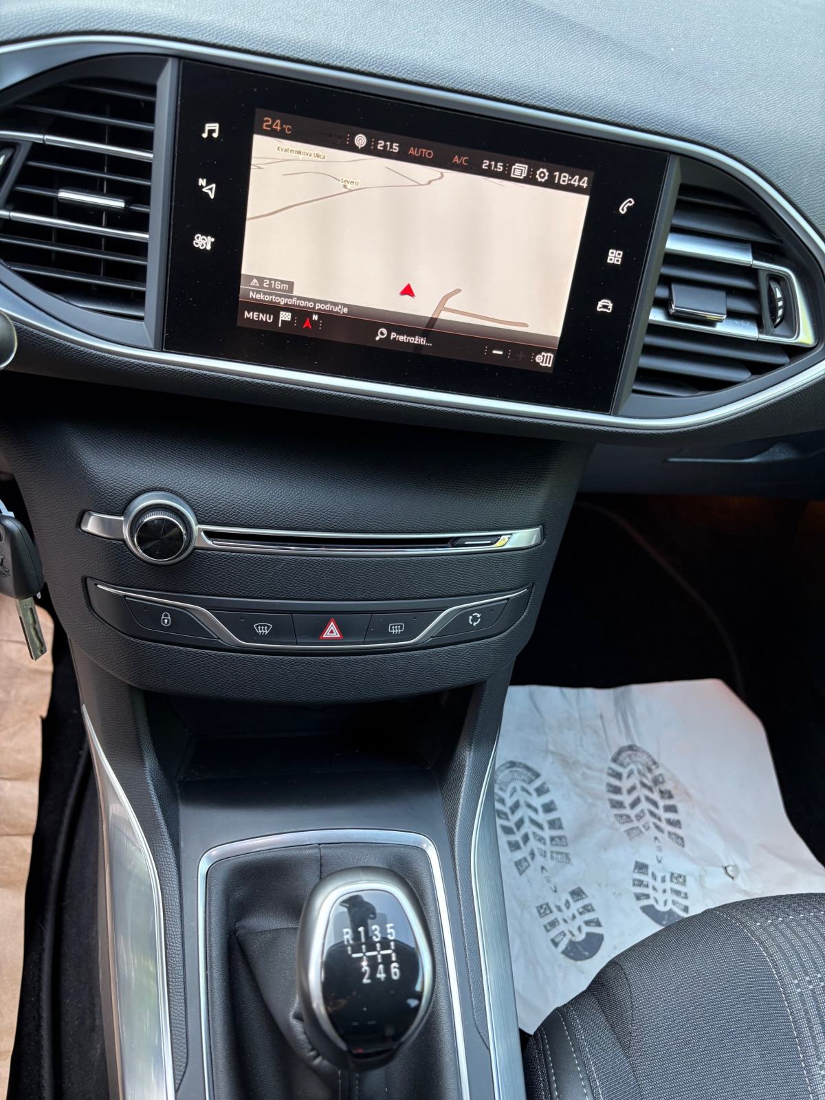 Peugeot 308 SW 1,5 BlueHDi,Allure130ksREG.1 GOD., fotografija 12