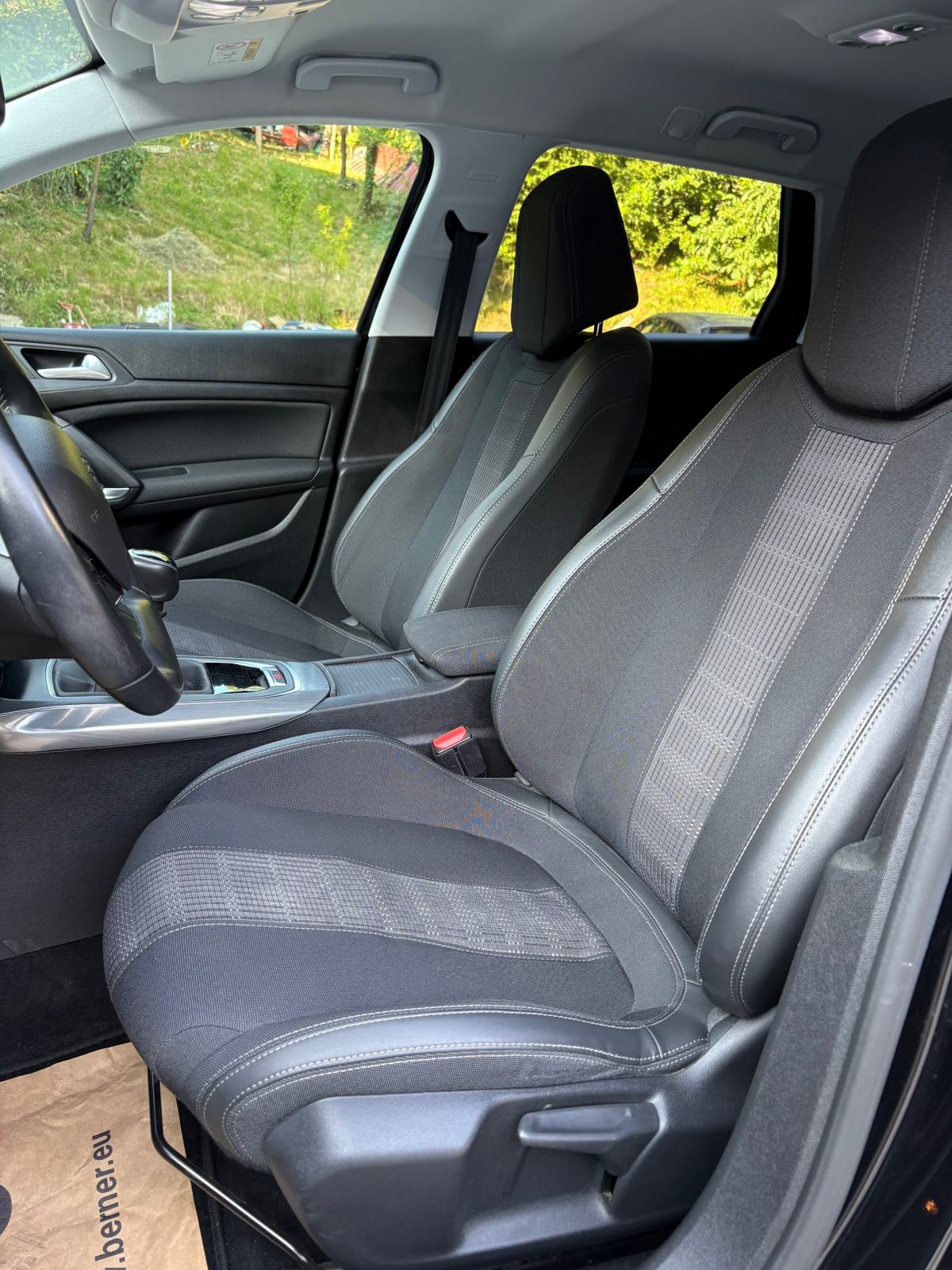 Peugeot 308 SW 1,5 BlueHDi,Allure130ksREG.1 GOD., fotografija 15