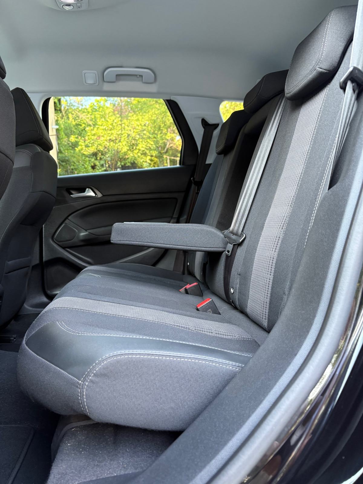 Peugeot 308 SW 1,5 BlueHDi,Allure130ksREG.1 GOD., fotografija 16