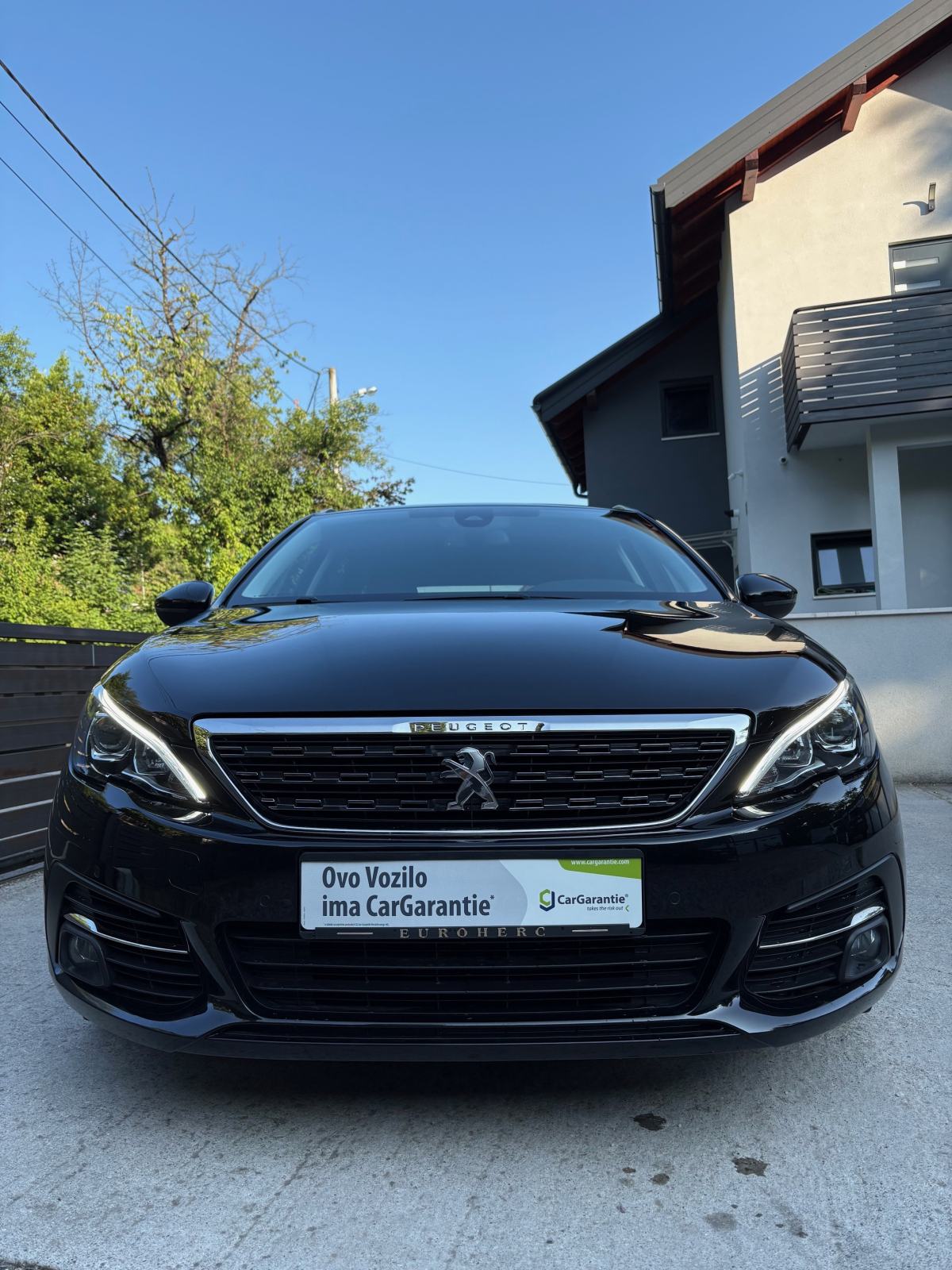 Peugeot 308 SW 1,5 BlueHDi,Allure130ksREG.1 GOD., fotografija 2