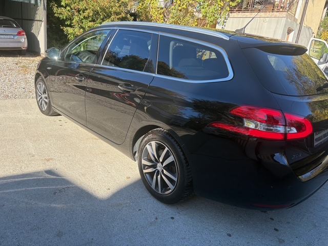 Peugeot 308 SW 1,5 BlueHDi,Allure130ksREG.1 GOD., fotografija 5