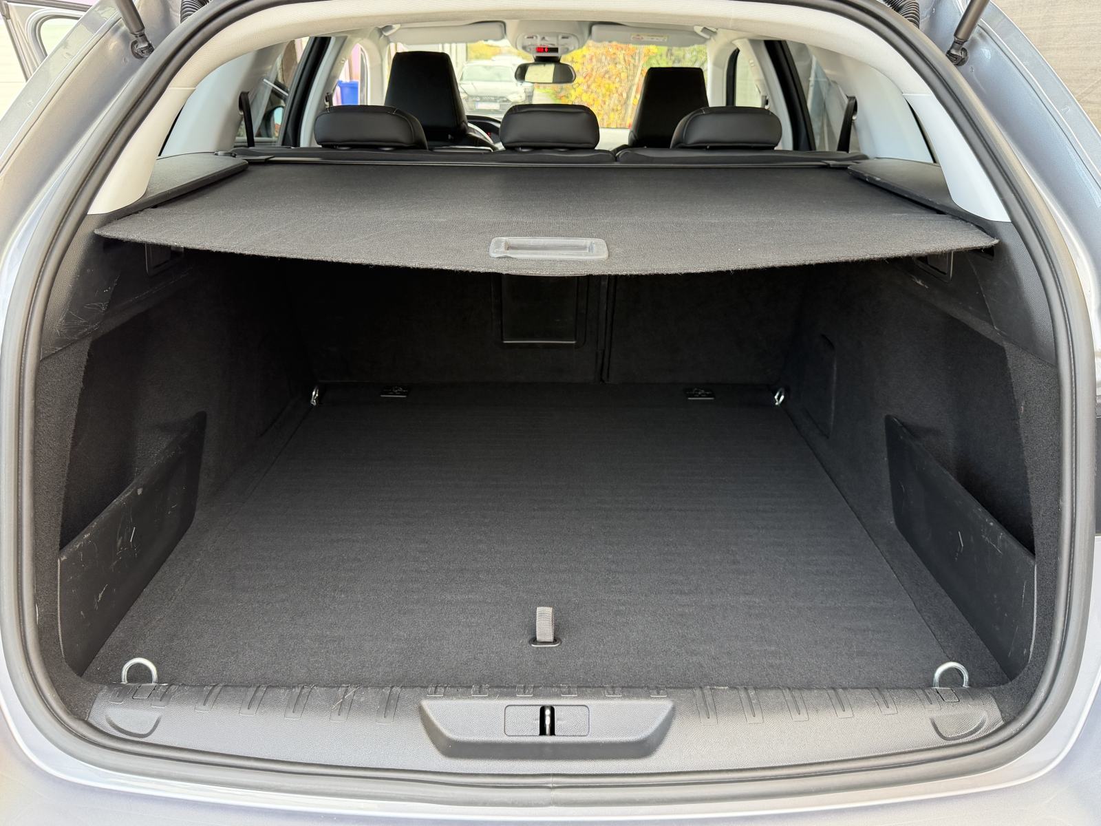 Peugeot 308 SW 1,5 BlueHDi automatik ROAD TRIP - MOGUĆ LEASING/JAMSTVO, fotografija 13