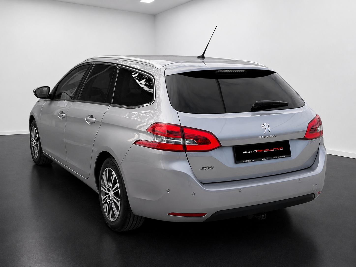 Peugeot 308 SW 1,5 BlueHDi automatik ROAD TRIP - MOGUĆ LEASING/JAMSTVO, fotografija 4