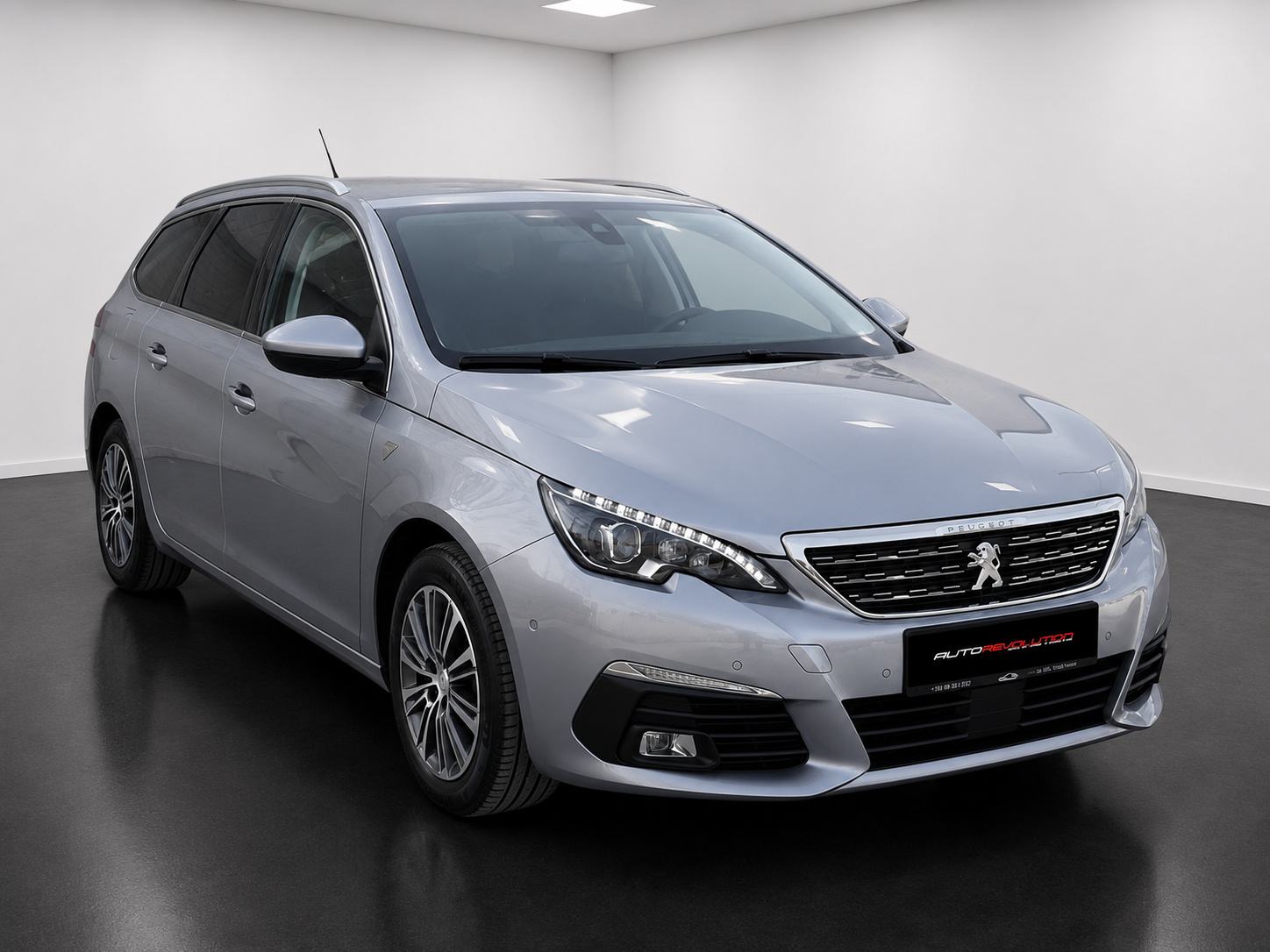 Peugeot 308 SW 1,5 BlueHDi automatik ROAD TRIP - MOGUĆ LEASING/JAMSTVO, fotografija 3