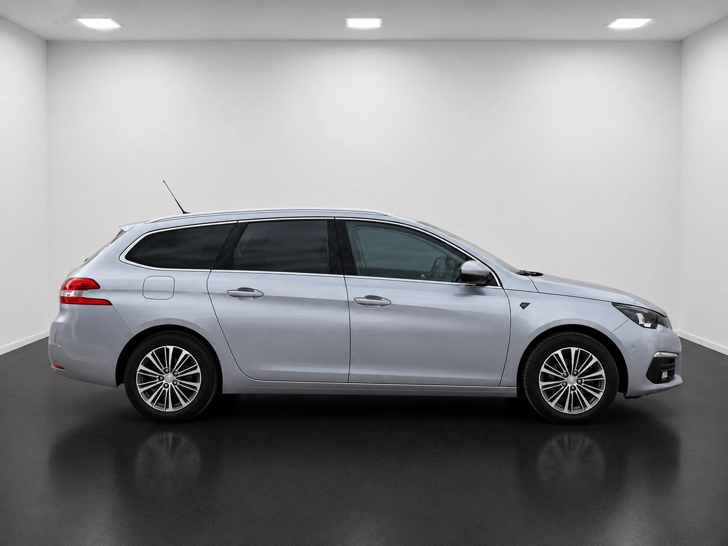 Peugeot 308 SW 1,5 BlueHDi automatik ROAD TRIP - MOGUĆ LEASING/JAMSTVO, fotografija 8