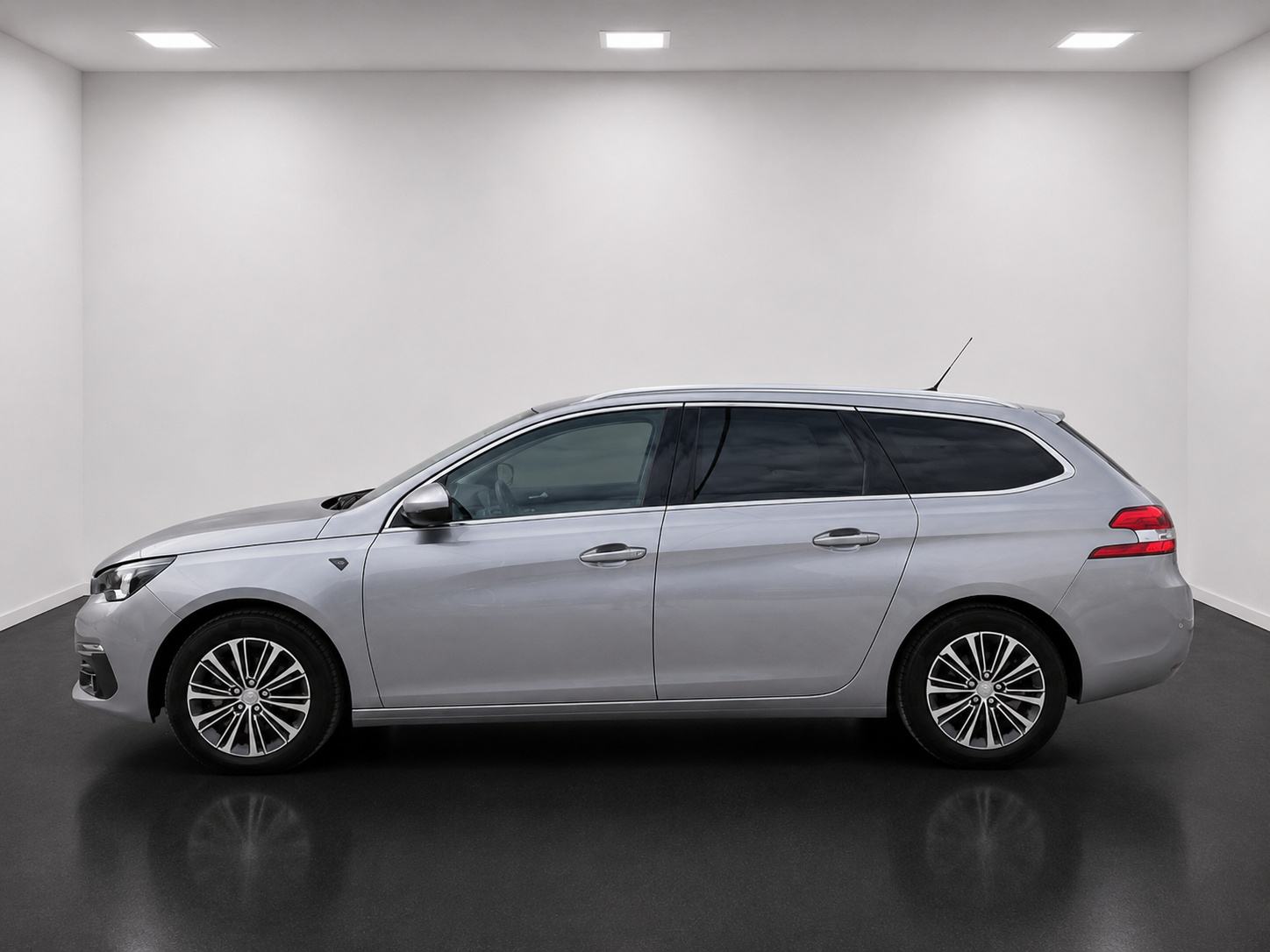 Peugeot 308 SW 1,5 BlueHDi automatik ROAD TRIP - MOGUĆ LEASING/JAMSTVO, fotografija 7