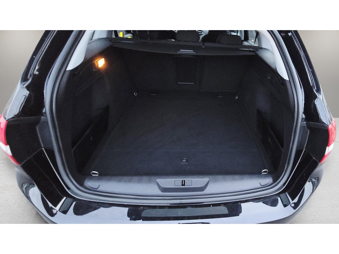 Peugeot 308 SW VIRTUAL 1,5 BlueHDi automatik, fotografija 17