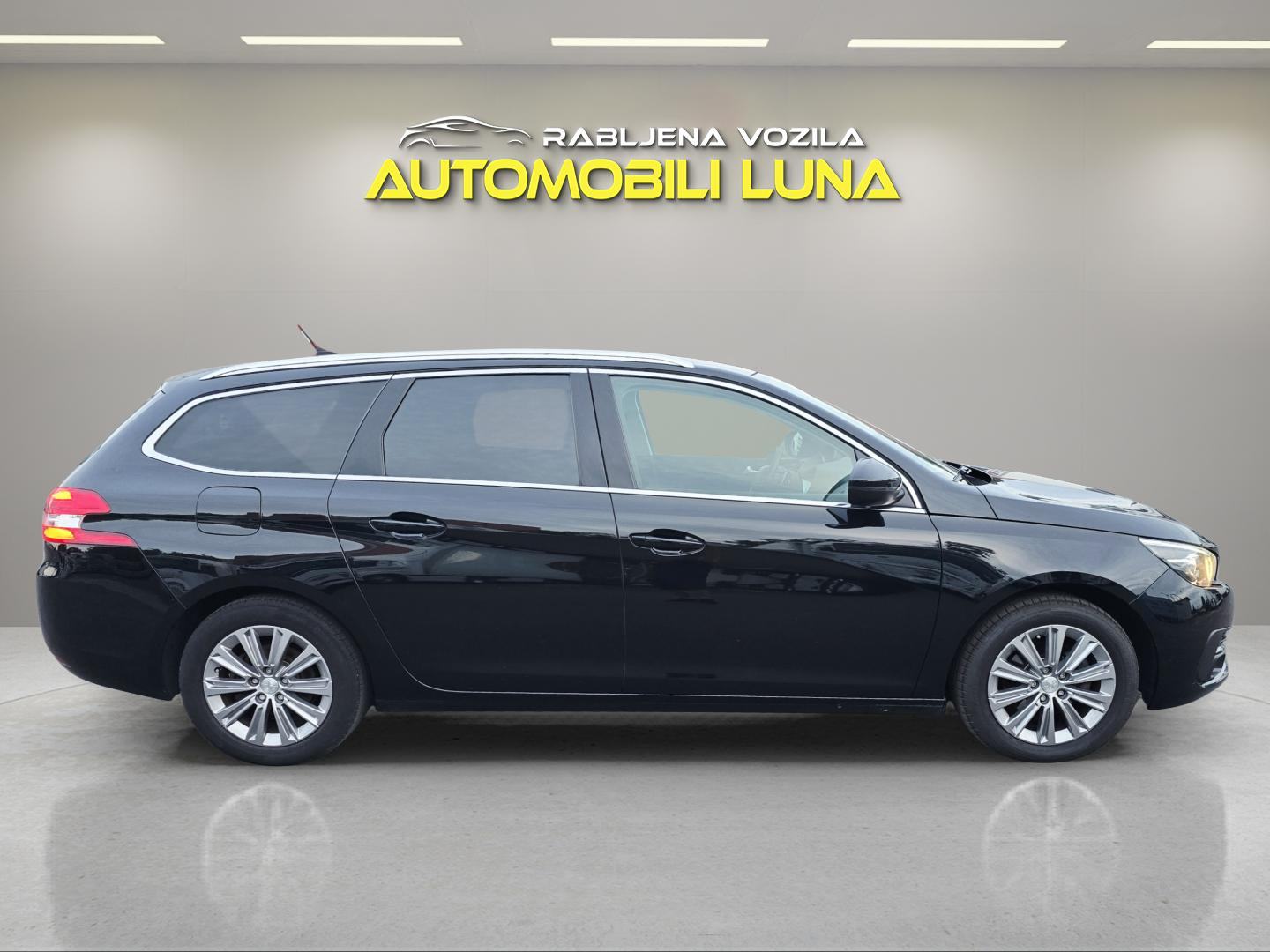 Peugeot 308 SW VIRTUAL 1,5 BlueHDi automatik, fotografija 2