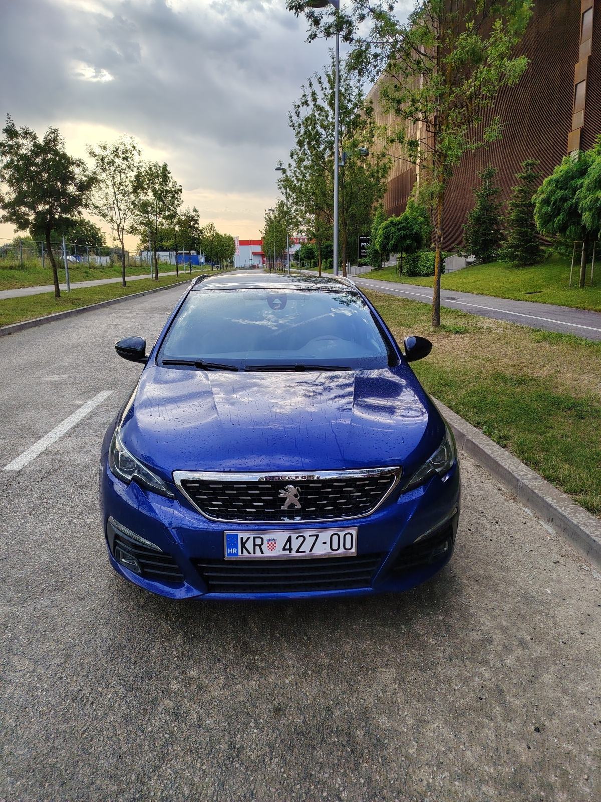 Peugeot 308 SW 1,5 BlueHDi GT LINE, fotografija 3
