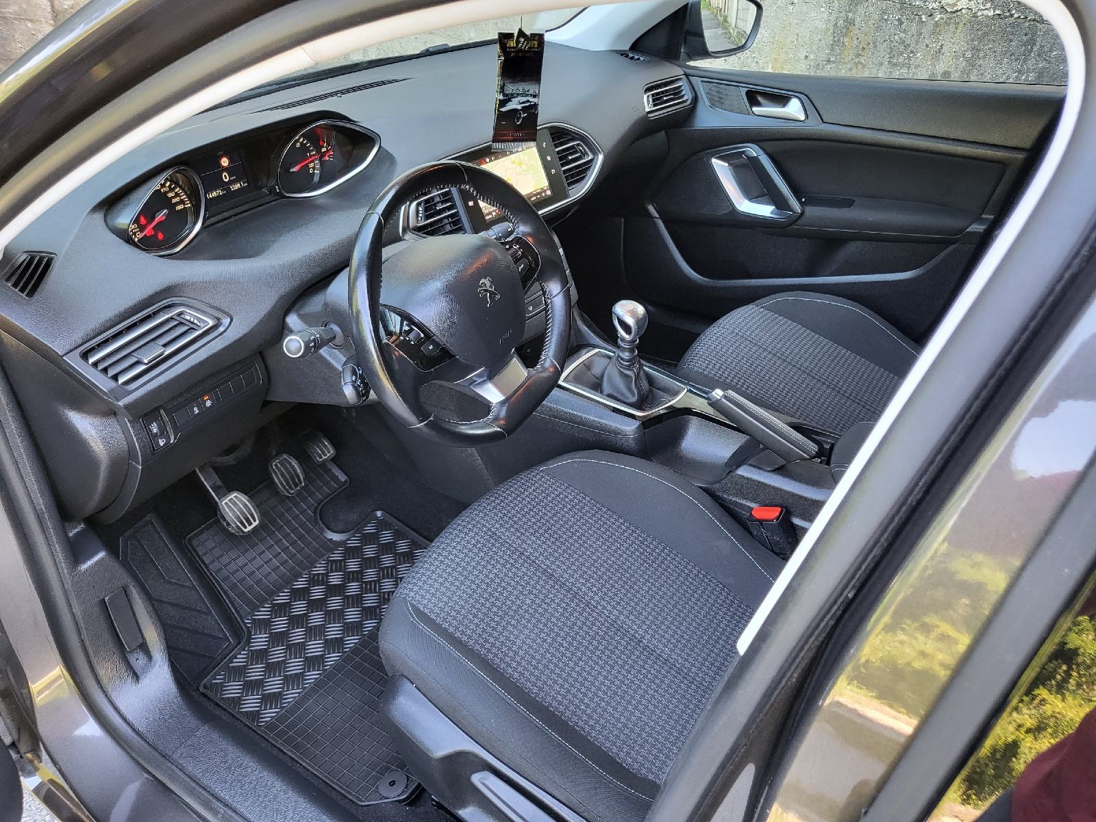 Peugeot 308 SW 1,5 hdi, Garancija,Led, Pdc,Alu,nema 5%,redizajn, u pdv, fotografija 10