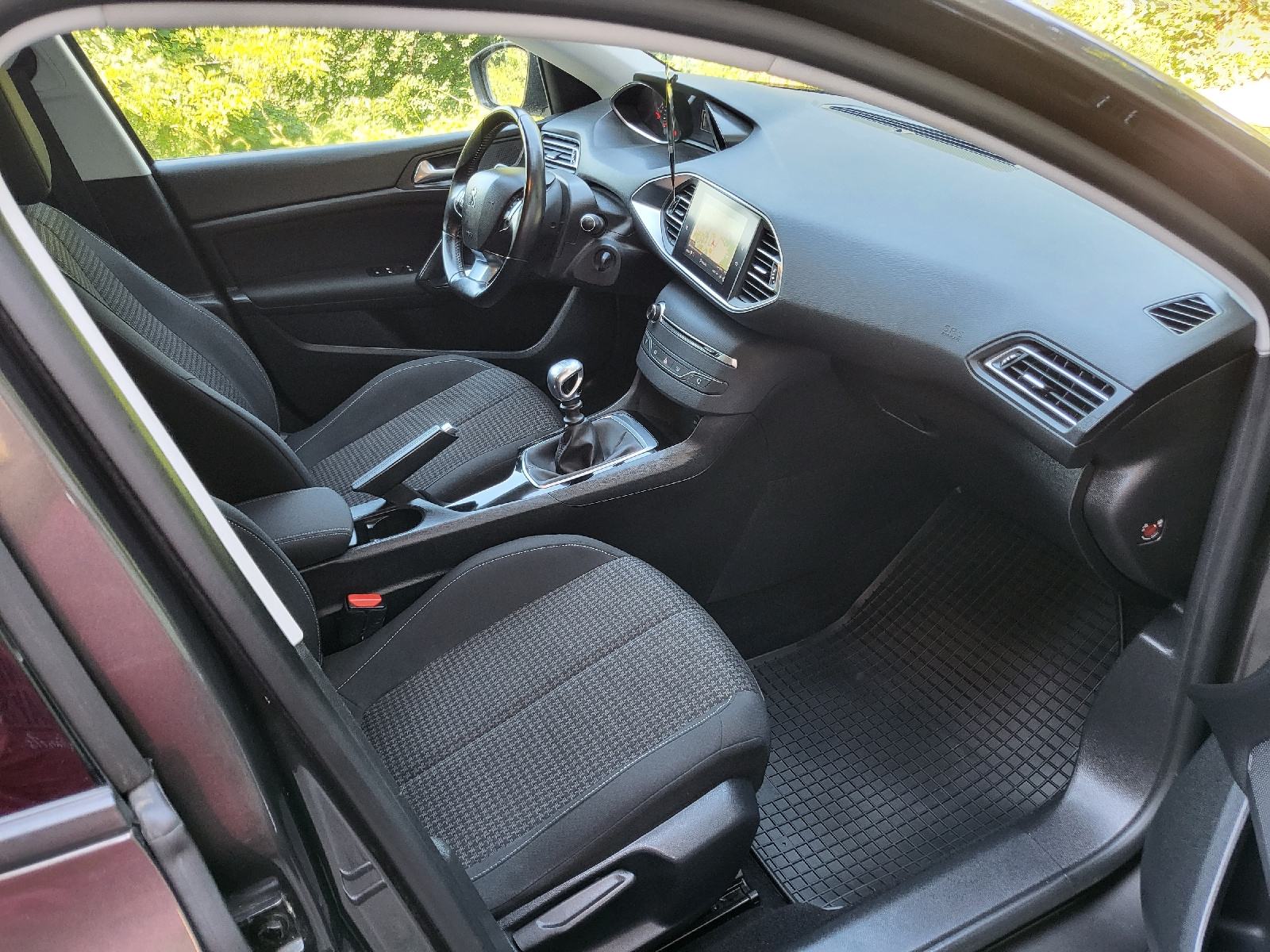 Peugeot 308 SW 1,5 hdi, Garancija,Led, Pdc,Alu,nema 5%,redizajn, u pdv, fotografija 12