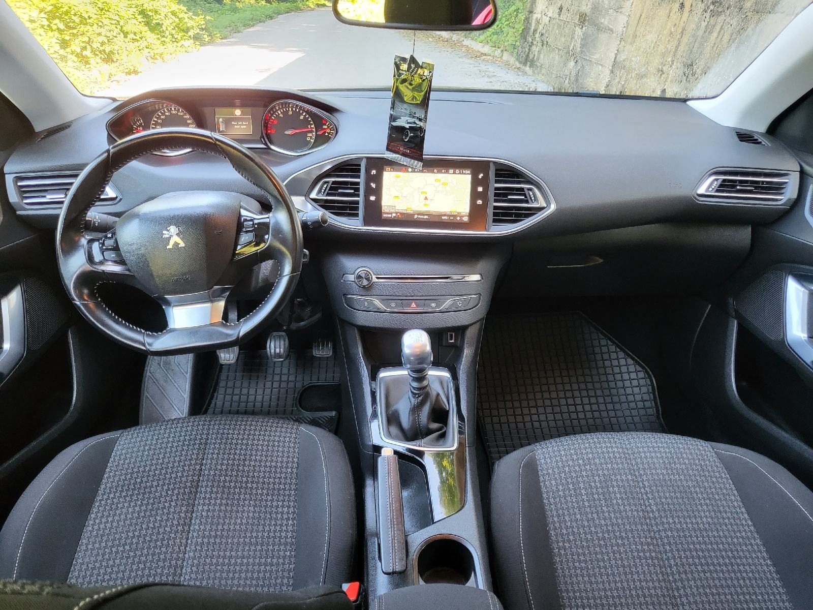 Peugeot 308 SW 1,5 hdi, Garancija,Led, Pdc,Alu,nema 5%,redizajn, u pdv, fotografija 11