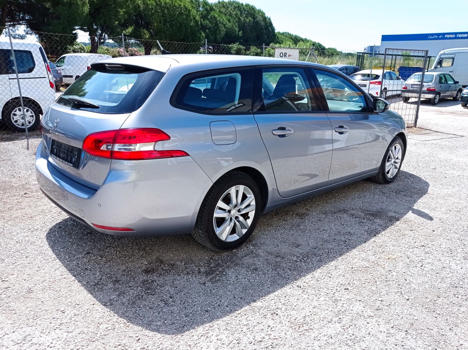 Peugeot 308 SW 1,5 BlueHDi,NAVIGACIJA,ALU.FELGE,PARKING SENZOR, fotografija 4