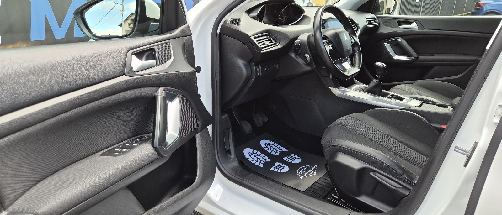 Peugeot 308 SW 1,5 BlueHDi Allure Hr vozilo 1Vlasnik, fotografija 10