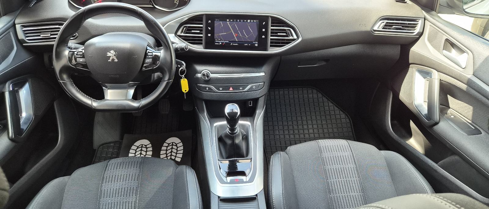 Peugeot 308 SW 1,5 BlueHDi Allure Hr vozilo 1Vlasnik, fotografija 16