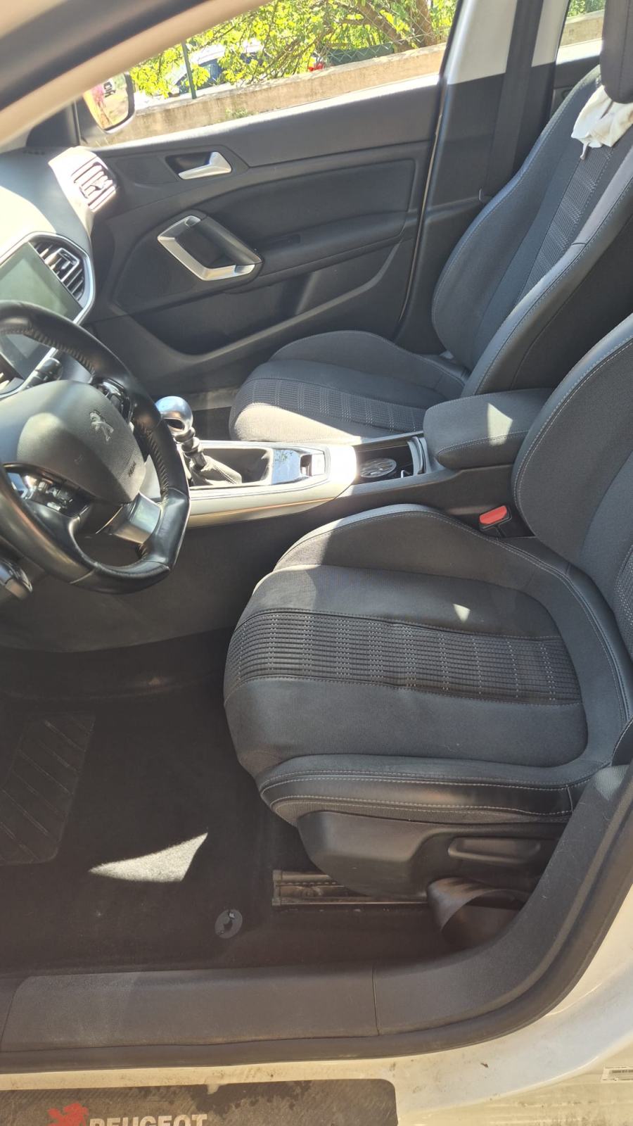 Peugeot 308 SW 1,5 BlueHDi, fotografija 9