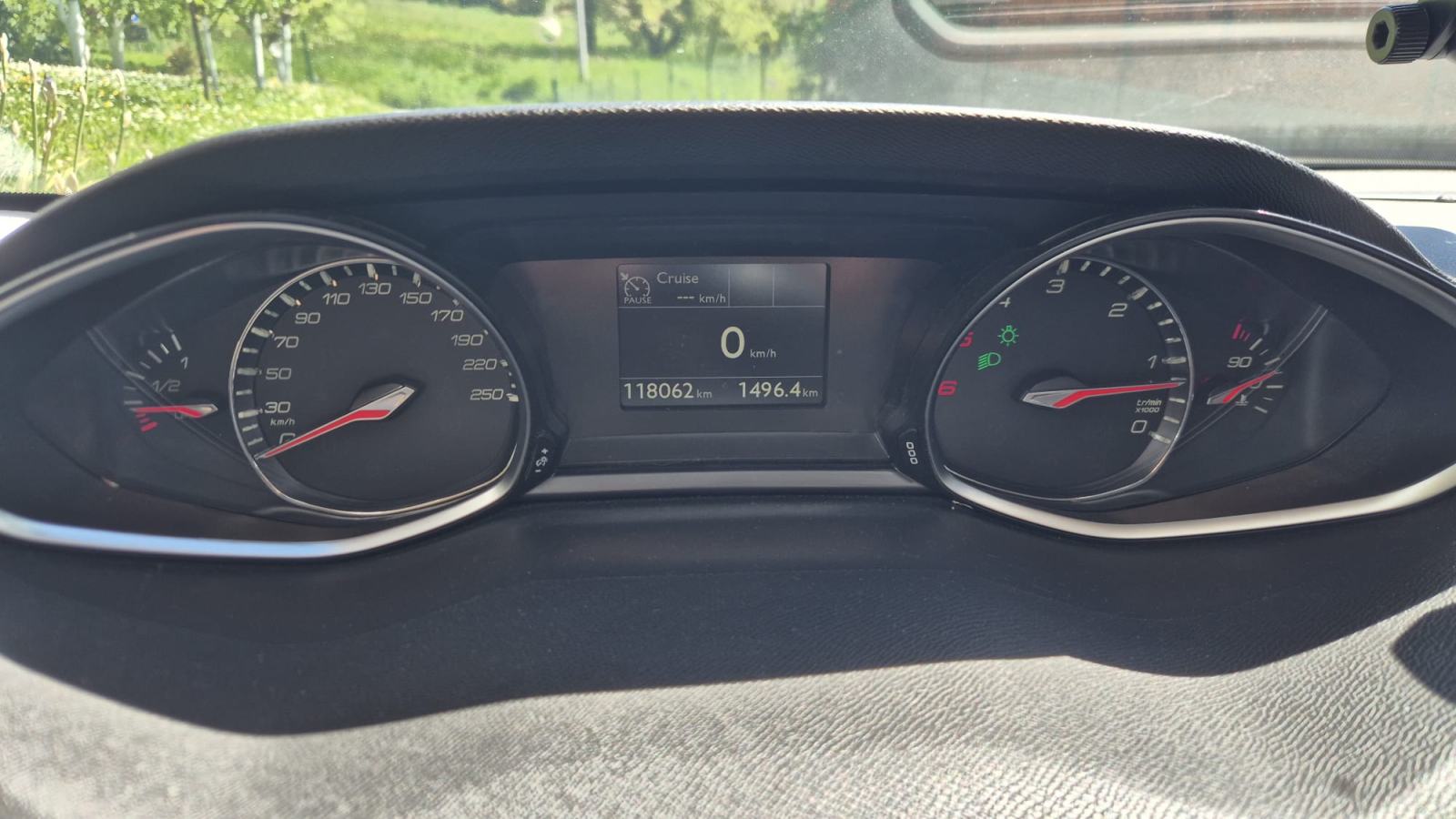 Peugeot 308 SW 1,5 BlueHDi, fotografija 12
