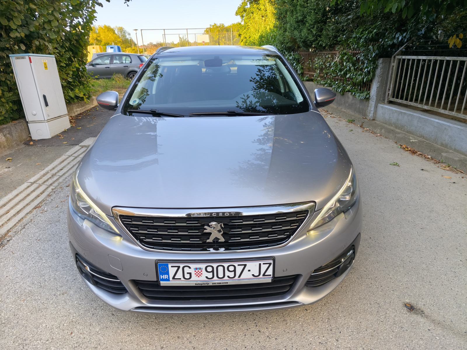 Peugeot 308 SW 1,5 BlueHDi, fotografija 2