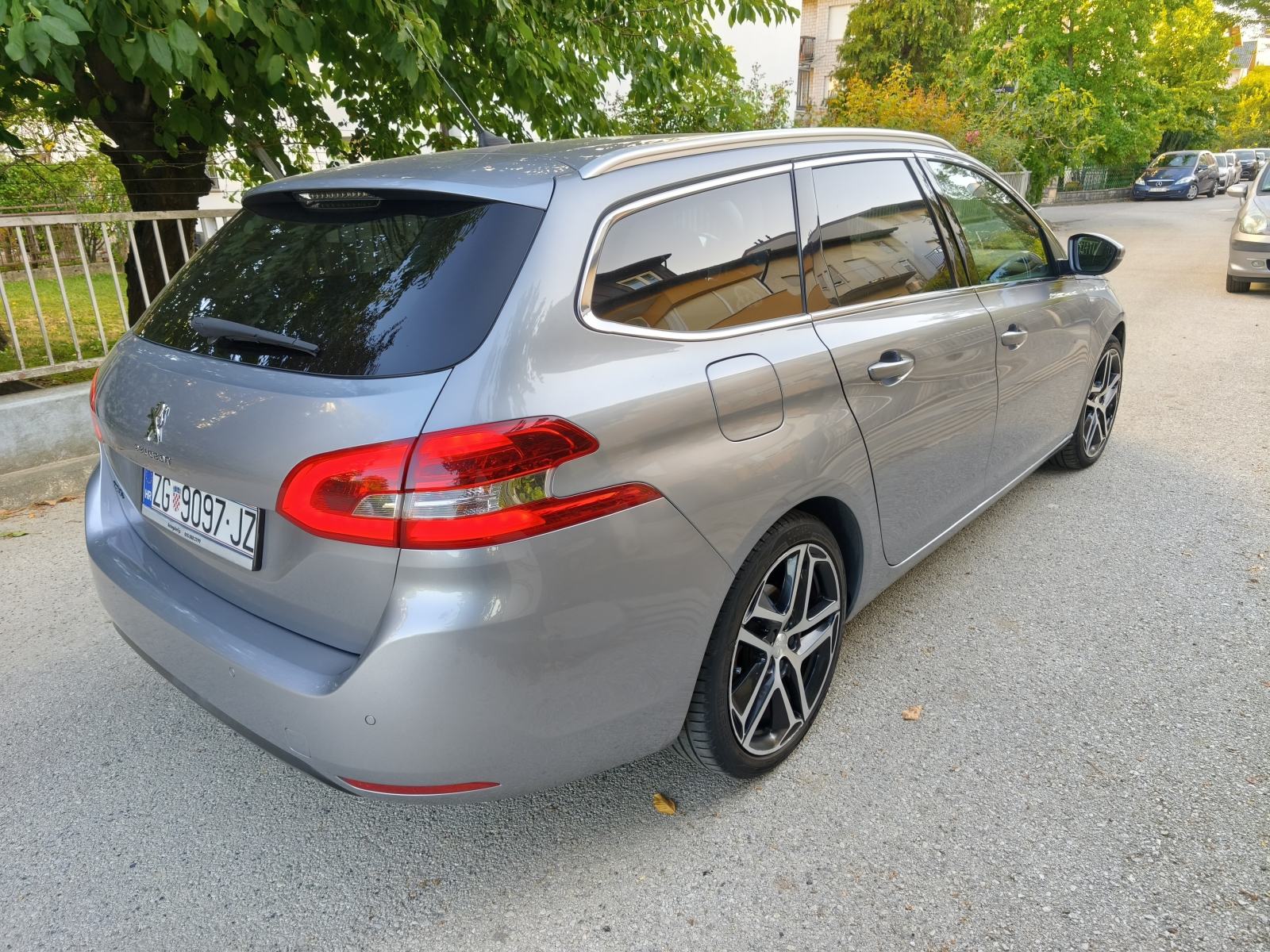 Peugeot 308 SW 1,5 BlueHDi, fotografija 5