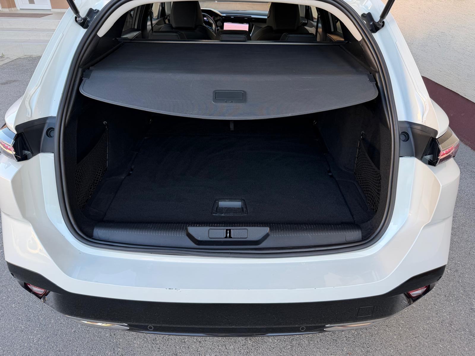 Peugeot 308 SW 1,5Hdi automatik 2022.god.ALLURE,NAV,LED,KAMERA,alu 18”, fotografija 13