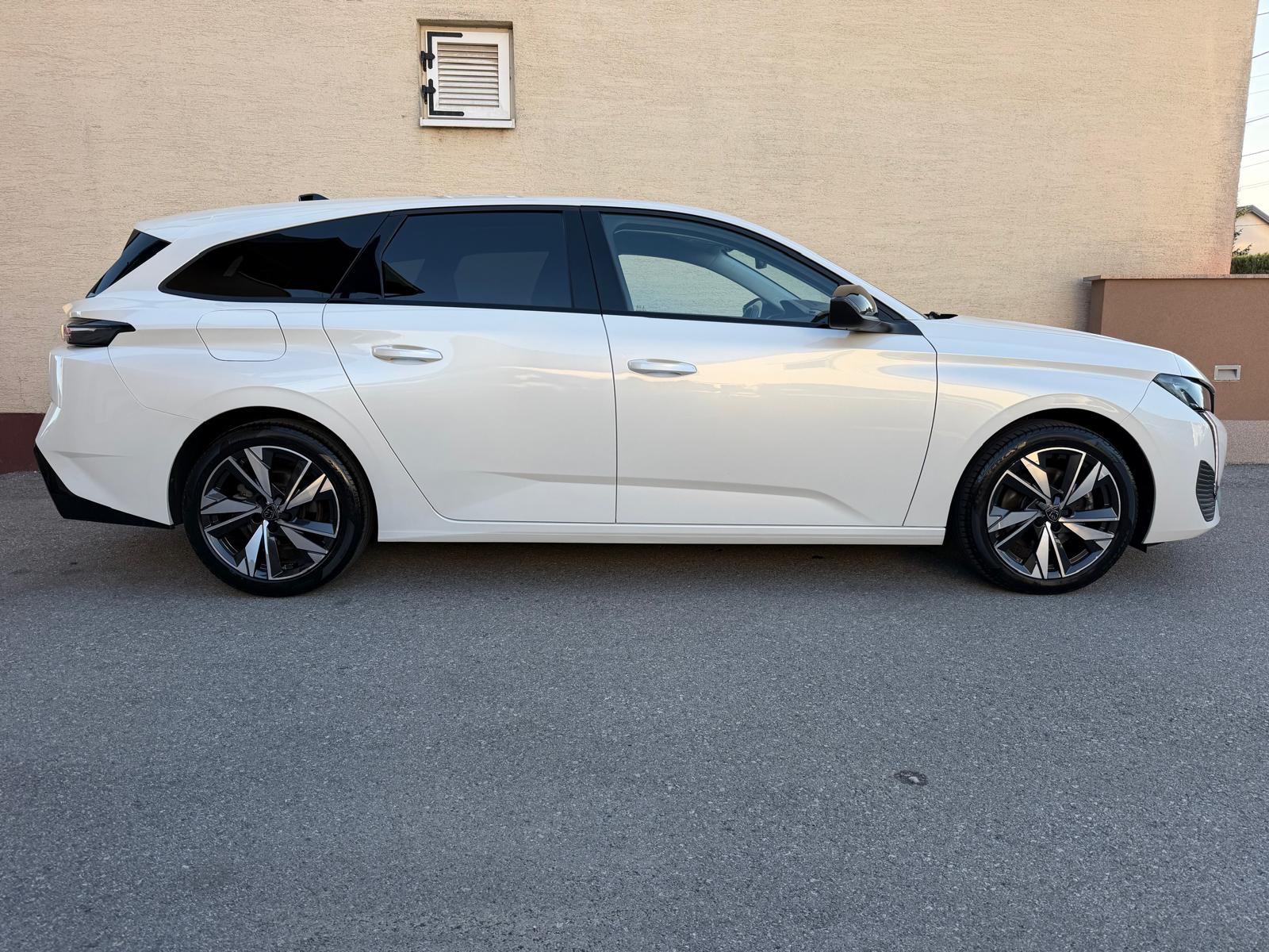 Peugeot 308 SW 1,5Hdi automatik 2022.god.ALLURE,NAV,LED,KAMERA,alu 18”, fotografija 12