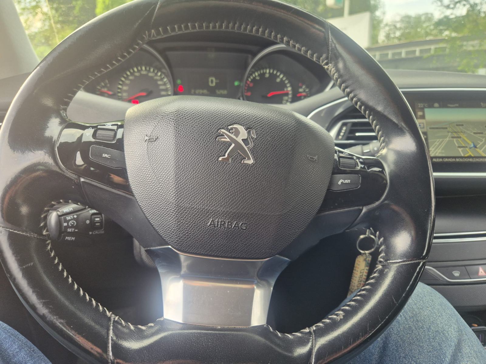 Peugeot 308 SW 1,6 BlueHDi, fotografija 9