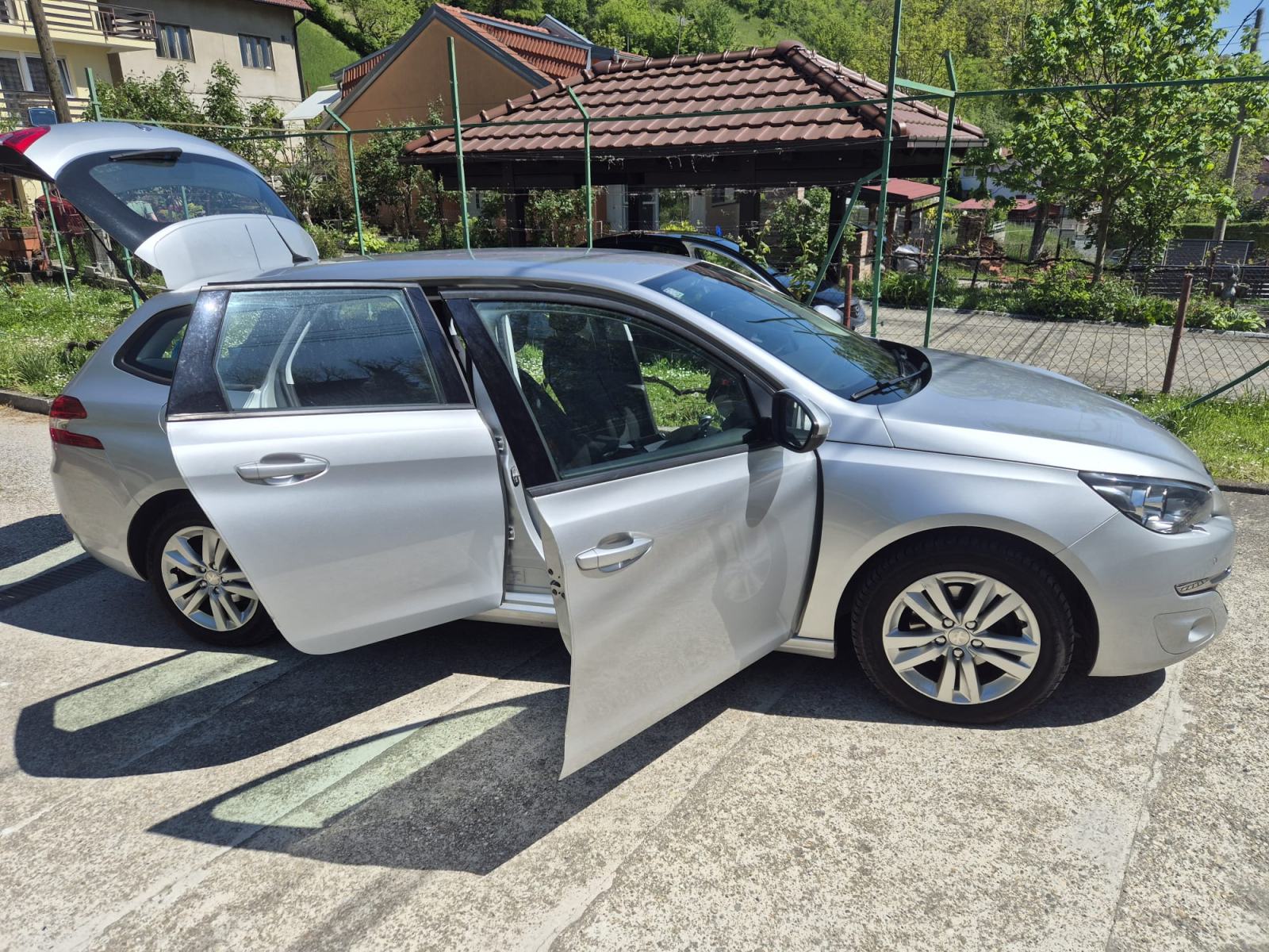 Peugeot 308 SW 1,6 BlueHDi, fotografija 7