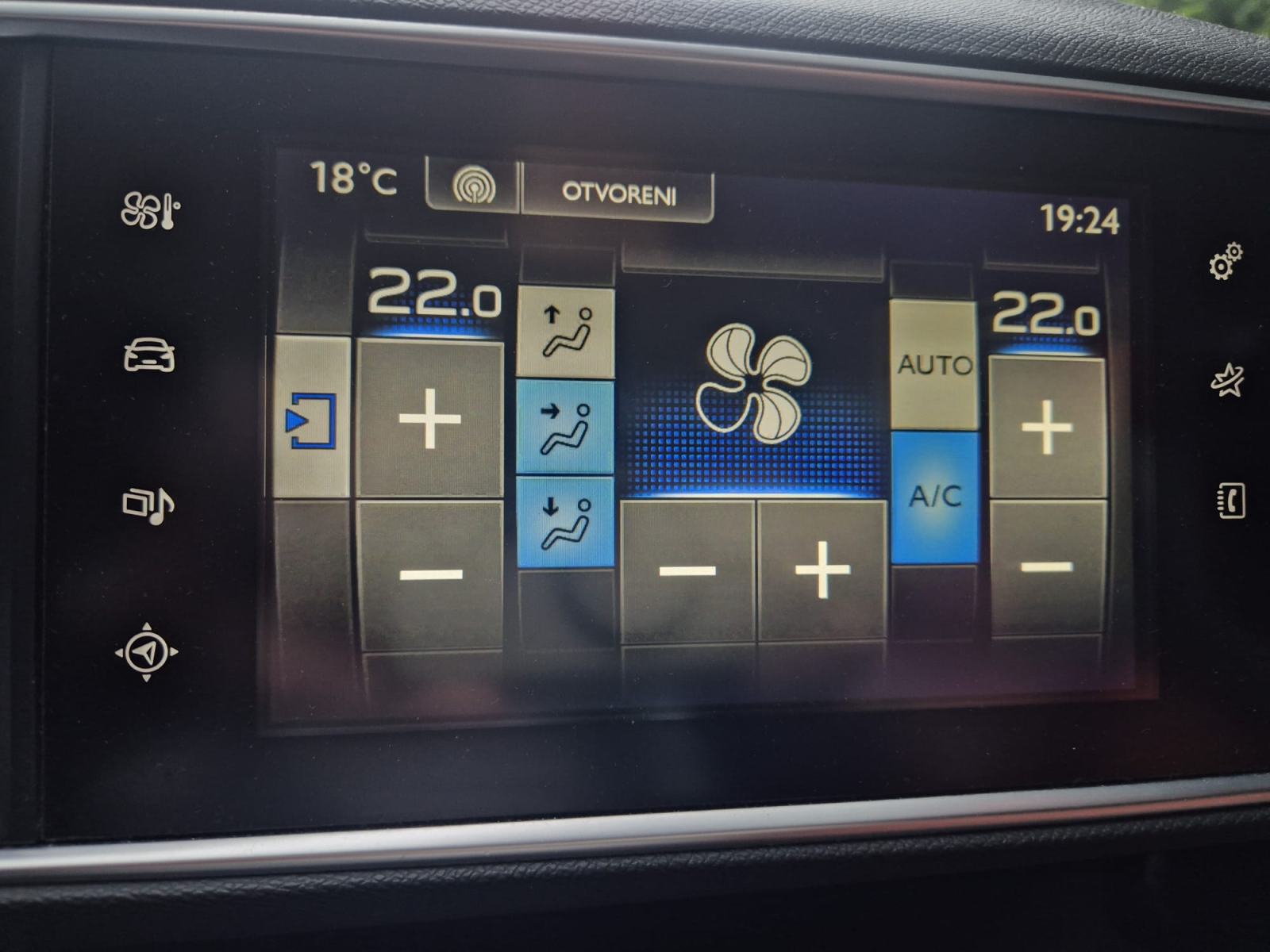Peugeot 308 SW 1,6 BlueHDi, fotografija 14