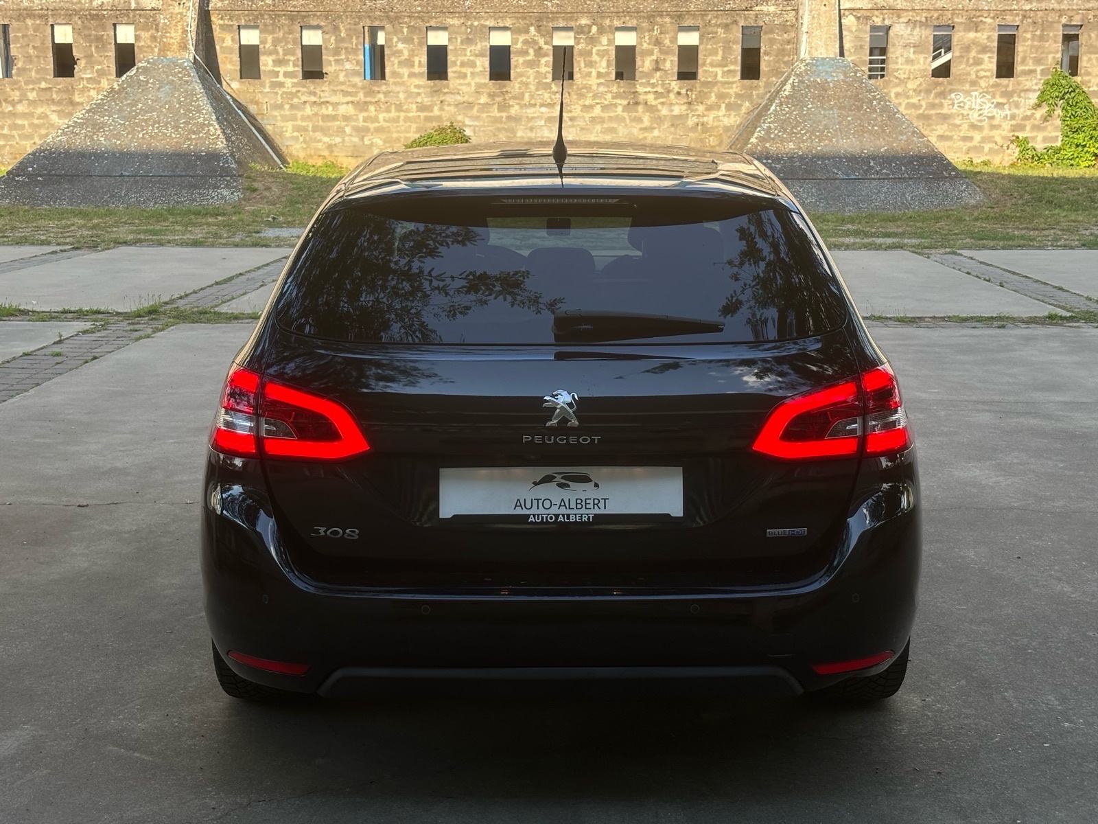 Peugeot 308 SW 1,6 BlueHDi, NAVI., KAMERA, PANORAMA, JAMSTVO, pogled izvana - slika 5