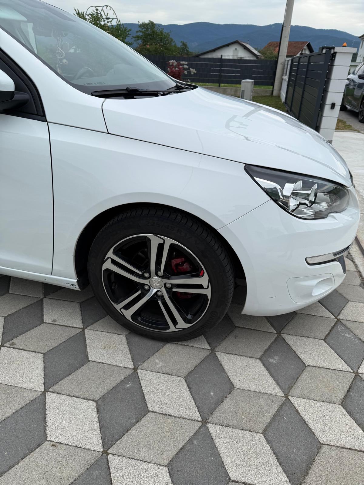 PEUGEOT 308 SW STYLE 1,6 BlueHDi 100 KS,NIJE UVOZ,PRVI VLASNIK ODLIČAN, fotografija 8