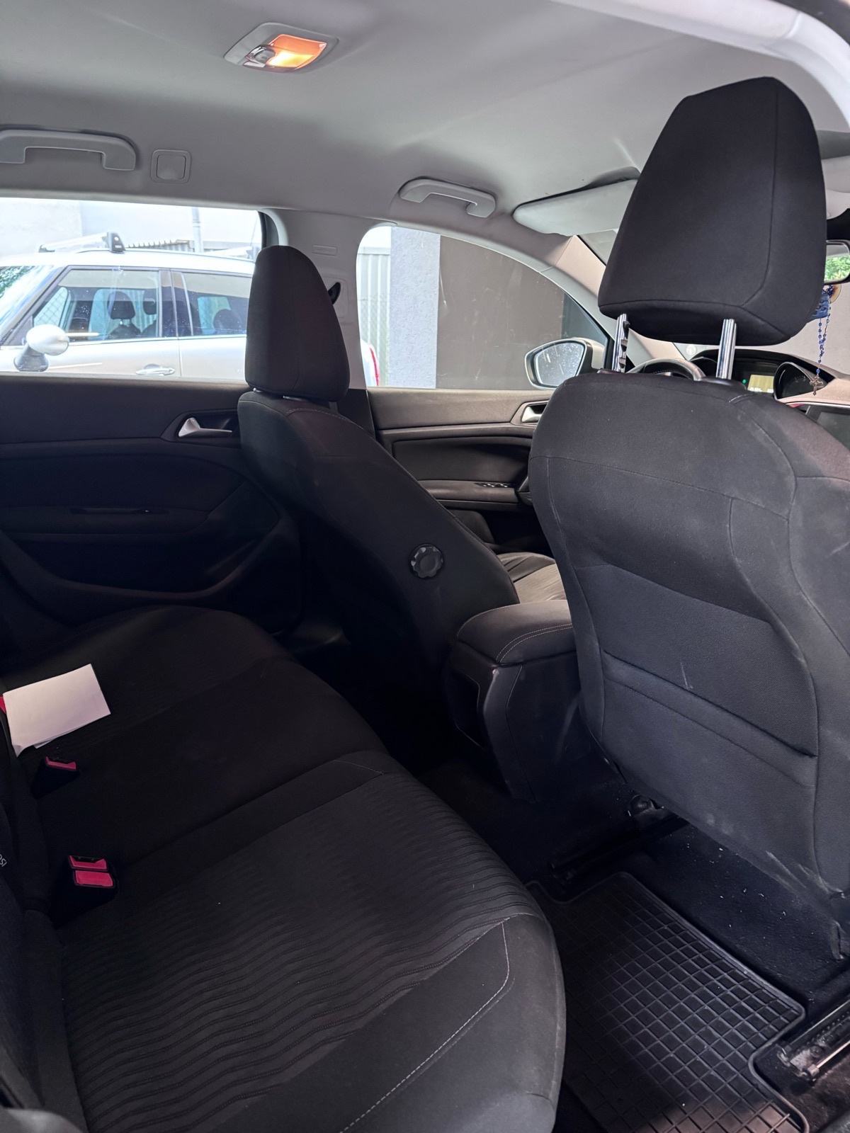 Peugeot 308 SW 1,6 BlueHDi, fotografija 8