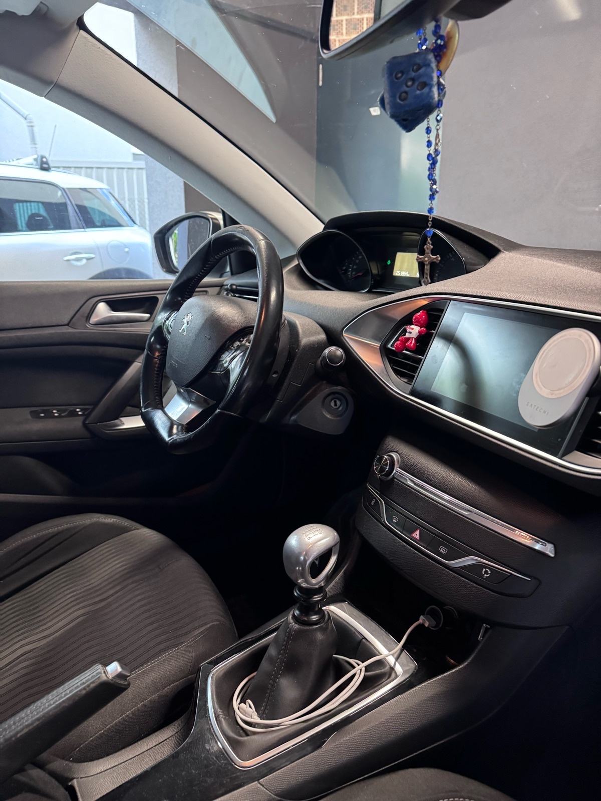 Peugeot 308 SW 1,6 BlueHDi, fotografija 7