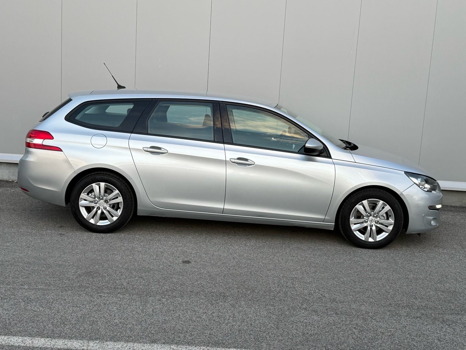 PEUGEOT 308 SW 1,6 BlueHDi-TEMPOMAT-NAVIGACIJA-LED-PARK SENZORI, fotografija 7