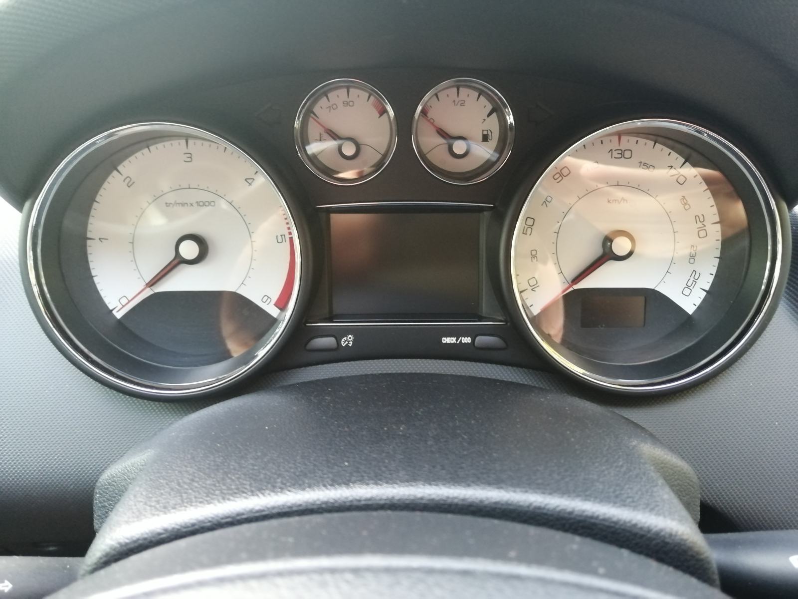 Peugeot 308 SW 1,6 e-HDi, fotografija 10