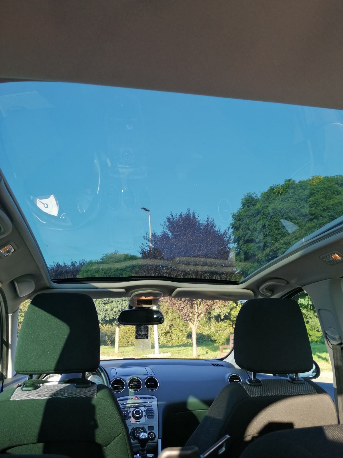 Peugeot 308 SW 1,6 e-HDi, fotografija 12