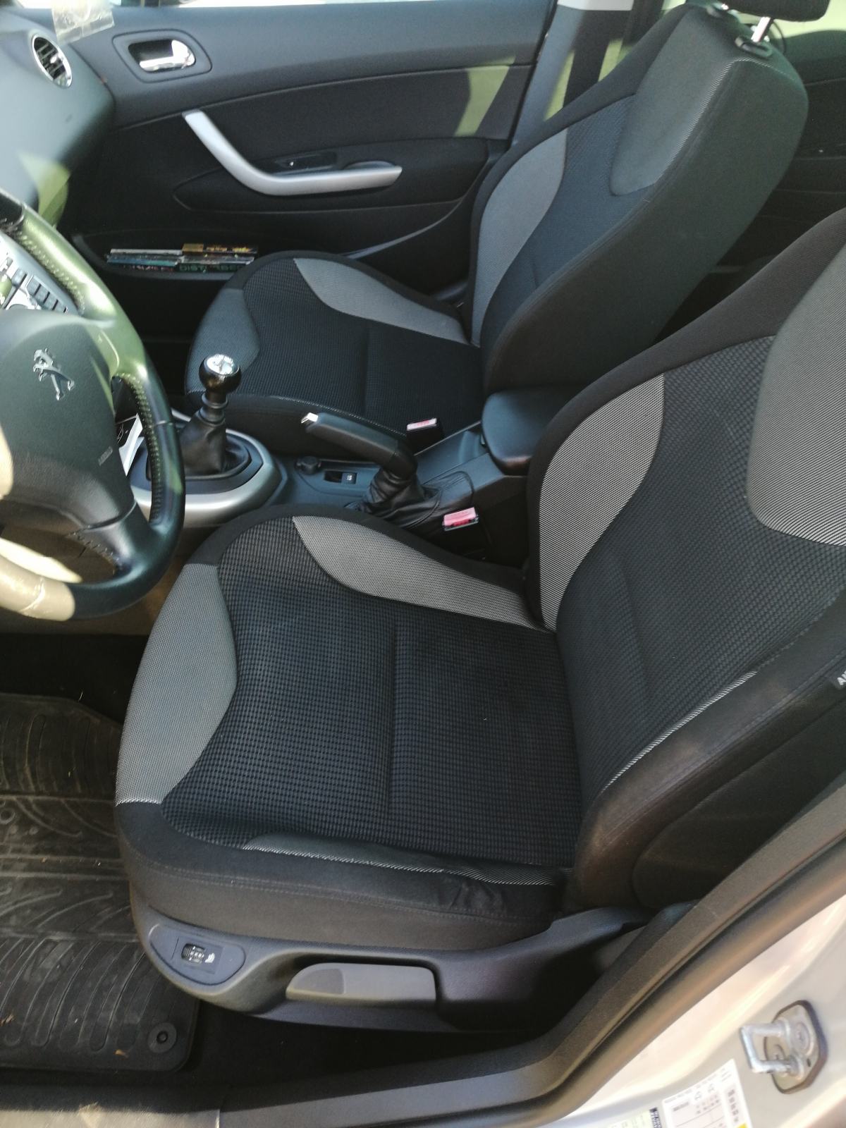 Peugeot 308 SW 1,6 e-HDi, fotografija 16