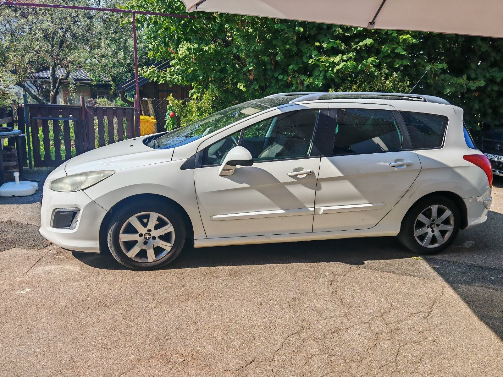 Peugeot 308 SW 1,6 e-HDi, fotografija 2