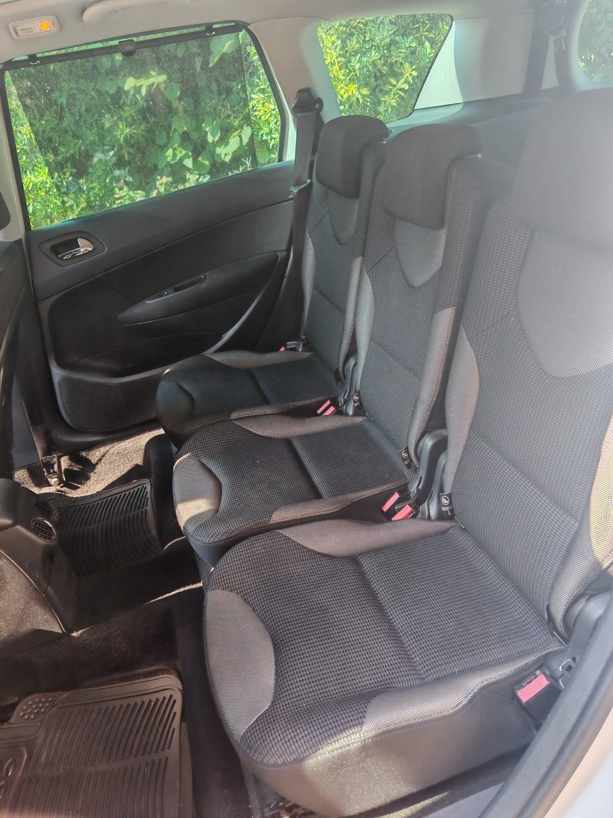 Peugeot 308 SW 1,6 e-HDi, fotografija 8