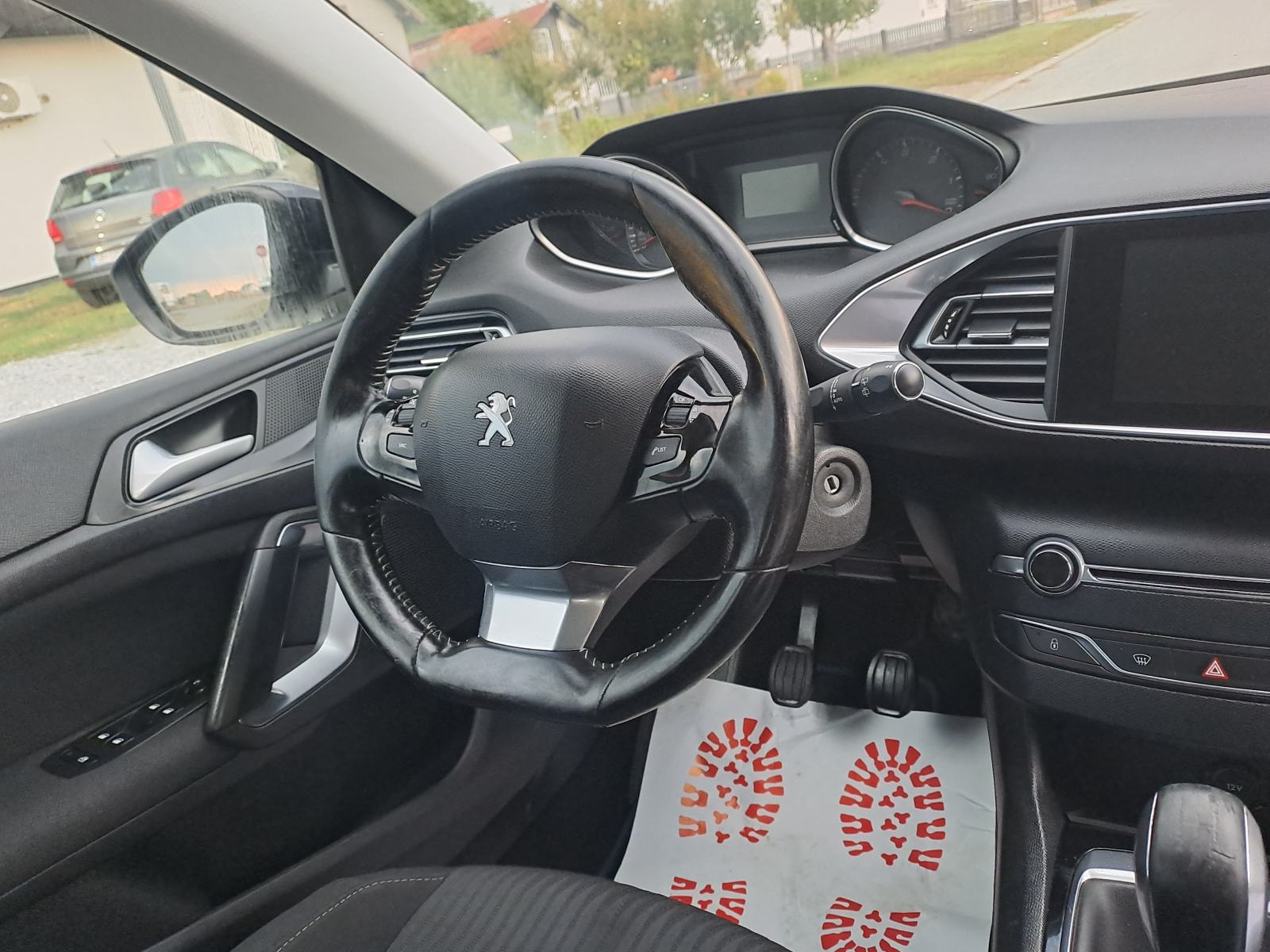 Peugeot 308 SW 1,6 HDi-2016god.mod-NAVIGACIJA-led,alu,senzori,KARTICE, fotografija 12