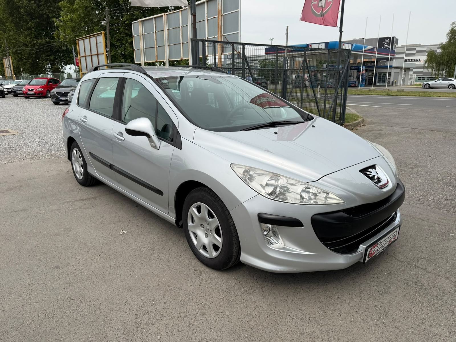 Peugeot 308 SW 1,6 HDi KLIMA - REGISTRIRAN - AUTOKREDIT, fotografija 8