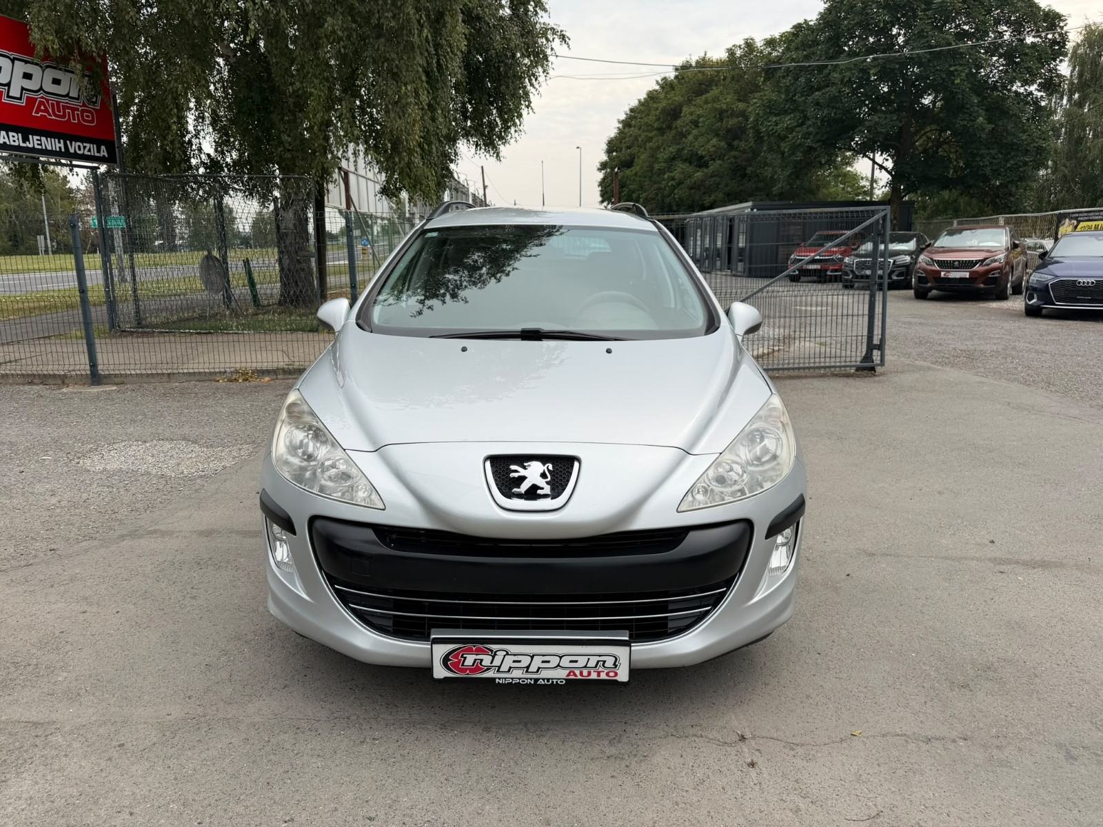 Peugeot 308 SW 1,6 HDi KLIMA - REGISTRIRAN - AUTOKREDIT, fotografija 2